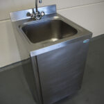 Stainless steel sink