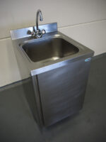 Stainless steel sink