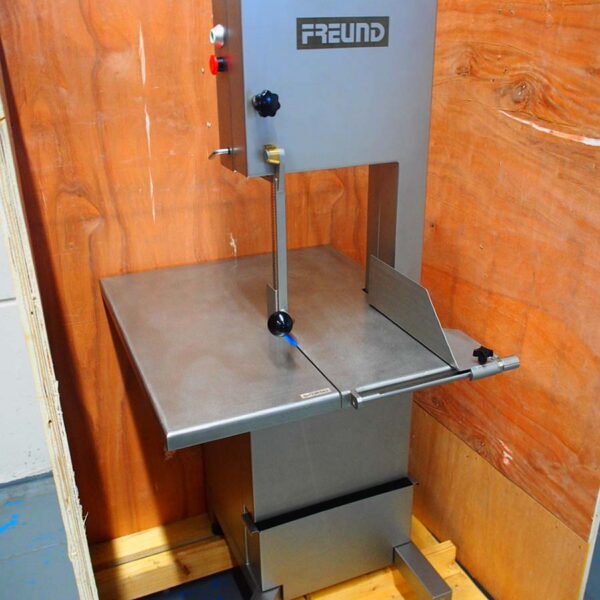 NEW Freund/Ifooma Bandsaw