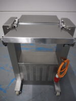 Maja skinning machine